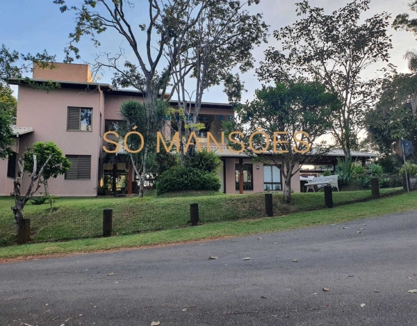 Casa Espaçosa de 376 m² à Venda com 4 Suítes e Vista Espetacular no Canto das Águas, Rio Acima - MG