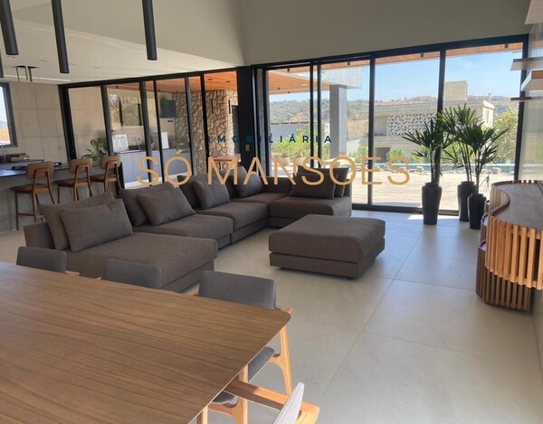 CASA EM CONSTRUÇÃO À VENDA NO CONDOMÍNIO ALPHAVILLE EM VESPASIANO