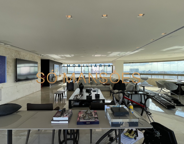 MAGNÍFICO APARTAMENTO COM VISTA 360º NO BAIRRO SANTA LÚCIA EM BH