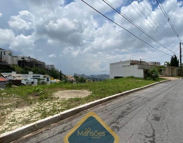 Lote de 1.000 m² à Venda com Projeto Aprovado no Vila Castela, Nova Lima - MG