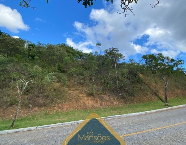 Lote de 3.095 m² à Venda com Vista Panorâmica no Vale dos Cristais, Nova Lima - MG