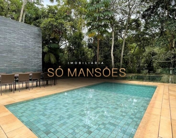 Casa em Terreno Privilegiado de 793 m² à Venda com 3 Suítes e 10 Vagas no Bosque da Ribeira, Nova Lima - MG
