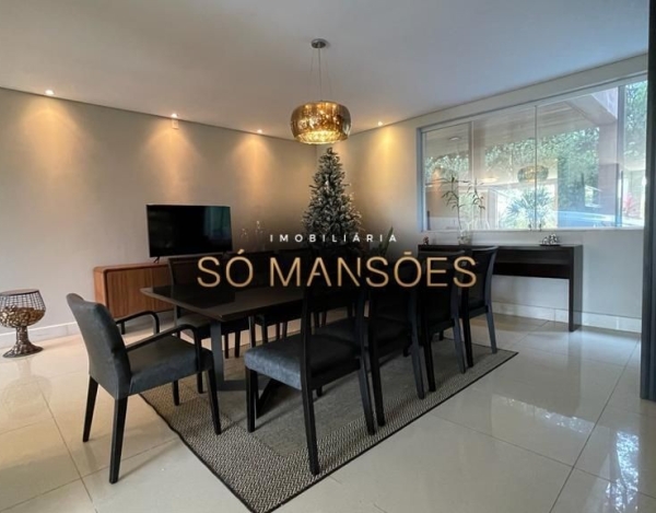 Casa Espaçosa de 163 m² à Venda com 4 Suítes e Sauna no Jardins de Petrópolis, Nova Lima - MG