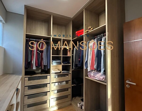 CASA A VENDA NO CONDOMÍNIO VILA CASTELA - NOVA LIMA/MG