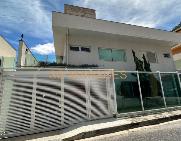 EXCELENTE CASA A VENDA EM CONDOMÍNIO FECHADO NO BAIRRO BURITIS