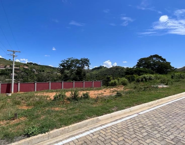 LOTE DE 537M² A VENDA NO CONDOMÍNIO RESERVA BOAVENTURA - CATAGUASES