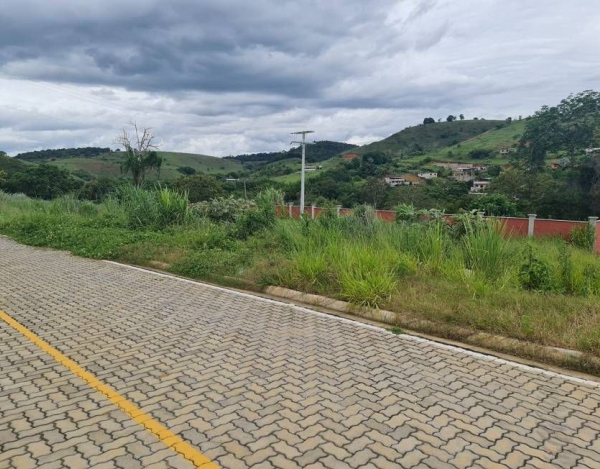 LOTE DE 537M² A VENDA NO CONDOMÍNIO RESERVA BOAVENTURA - CATAGUASES