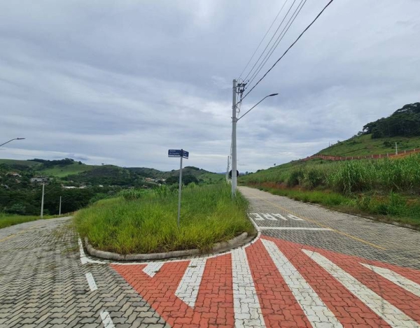 LOTE DE 537M² A VENDA NO CONDOMÍNIO RESERVA BOAVENTURA - CATAGUASES