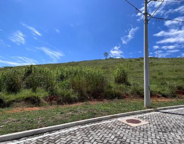 LOTE DE 537M² A VENDA NO CONDOMÍNIO RESERVA BOAVENTURA - CATAGUASES