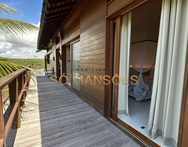 Linda casa de 529,65m² com vista mar definitiva à venda no condomínio Terravista - Trancoso/BA.