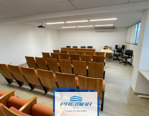 Oportunidade!! Prédio comercial de 4.902,97m².