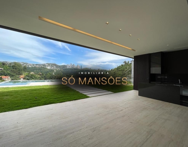 EXCELENTE CASA DE 812m² À VENDA NO VALE DOS CRISTAIS