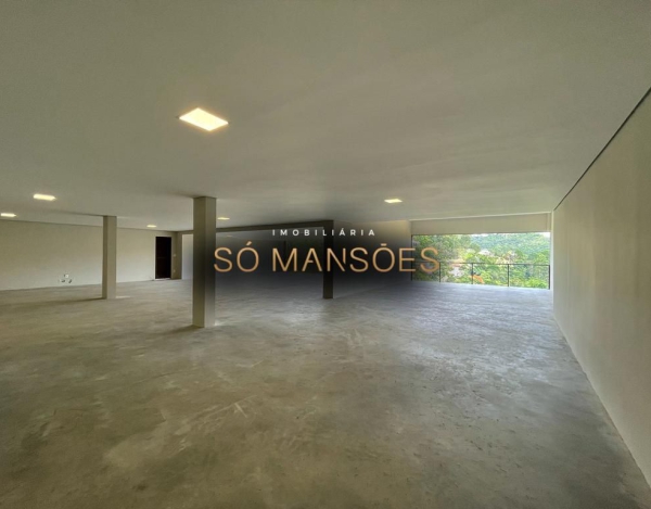 CASA DE 812m² VENDIDA NO VALE DOS CRISTAIS