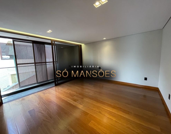 CASA DE 812m² VENDIDA NO VALE DOS CRISTAIS