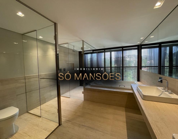 CASA DE 812m² VENDIDA NO VALE DOS CRISTAIS