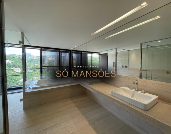 CASA DE 812m² VENDIDA NO VALE DOS CRISTAIS