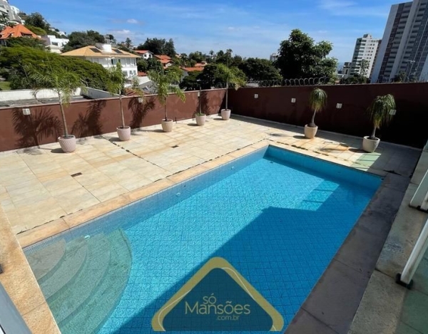 Casa de Luxo de 620 m² à Venda com 6 Suítes e Espaço Gourmet no Mangabeiras, Belo Horizonte - MG