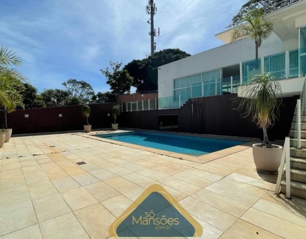 Casa de Luxo de 620 m² à Venda com 6 Suítes e Espaço Gourmet no Mangabeiras, Belo Horizonte - MG