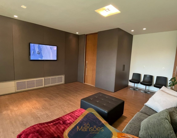 EXCLUSIVA! CASA LUXUOSA DE 1103,5M² NO VALE DOS CRISTAIS - UMA OPORTUNIDADE ÚNICA!