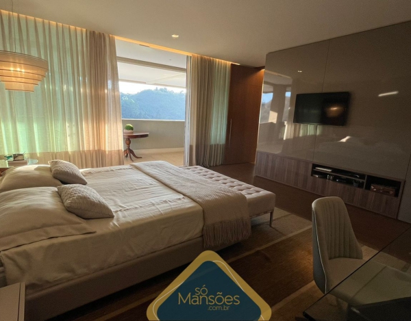 EXCLUSIVA! CASA LUXUOSA DE 1103,5M² NO VALE DOS CRISTAIS - UMA OPORTUNIDADE ÚNICA!