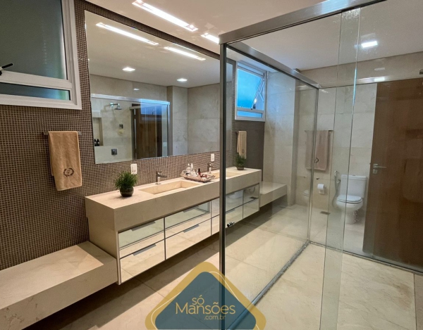 EXCLUSIVA! CASA LUXUOSA DE 1103,5M² NO VALE DOS CRISTAIS - UMA OPORTUNIDADE ÚNICA!