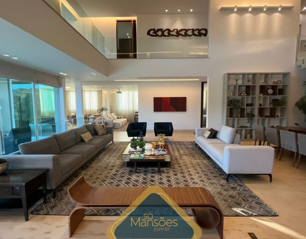 EXCLUSIVA! CASA LUXUOSA DE 1103,5M² NO VALE DOS CRISTAIS - UMA OPORTUNIDADE ÚNICA!