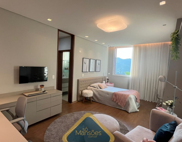 EXCLUSIVA! CASA LUXUOSA DE 1103,5M² NO VALE DOS CRISTAIS - UMA OPORTUNIDADE ÚNICA!