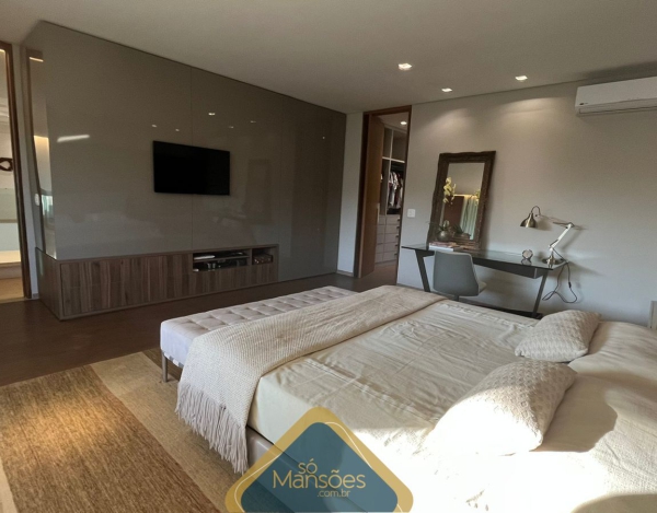 EXCLUSIVA! CASA LUXUOSA DE 1103,5M² NO VALE DOS CRISTAIS - UMA OPORTUNIDADE ÚNICA!