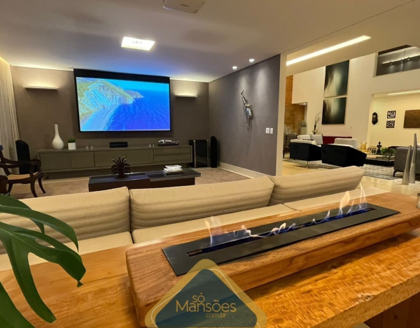 EXCLUSIVA! CASA LUXUOSA DE 1103,5M² NO VALE DOS CRISTAIS - UMA OPORTUNIDADE ÚNICA!