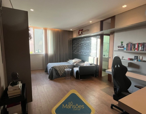 EXCLUSIVA! CASA LUXUOSA DE 1103,5M² NO VALE DOS CRISTAIS - UMA OPORTUNIDADE ÚNICA!