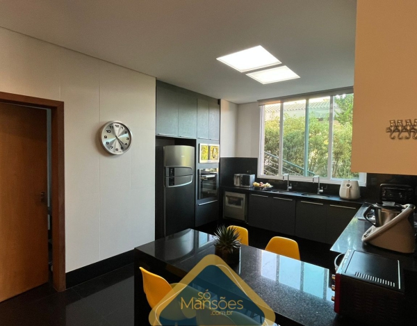 EXCLUSIVA! CASA LUXUOSA DE 1103,5M² NO VALE DOS CRISTAIS - UMA OPORTUNIDADE ÚNICA!