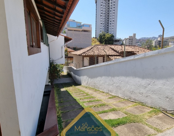 CASA À VENDA NO BAIRRO SÃO BENTO EM BH