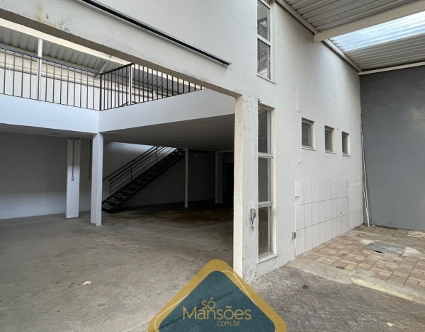 Ponto Comercial de Alto Padrão de 324 m² à Venda no Santa Amélia, Belo Horizonte - MG