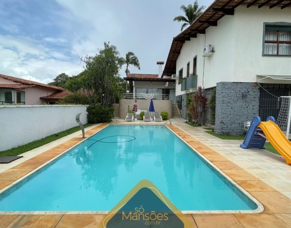 Casa de Alto Padrão de 555 m² à Venda com 1 Suíte e Espaço Gourmet no Condomínio Pampulha, Belo Horizonte - MG