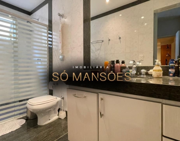 CASA À VENDA NO BAIRRO MANGABEIRAS / EXCELENTE LOCALIZAÇÃO