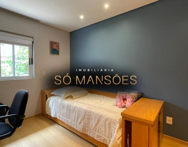 CASA À VENDA NO BAIRRO MANGABEIRAS / EXCELENTE LOCALIZAÇÃO