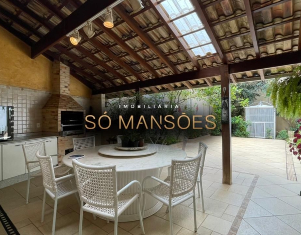 CASA À VENDA NO BAIRRO MANGABEIRAS / EXCELENTE LOCALIZAÇÃO