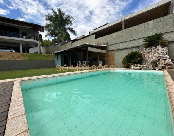 Casa de Alto Padrão de 344 m² à Venda com 1 Suíte e Sauna no Ouro Velho Mansões, Nova Lima - MG