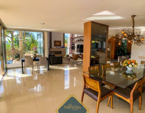 CASA À VENDA NO CONDOMÍNIO VALE DOS CRISTAIS / VISTA PRIVILEGIADA 