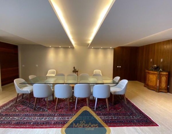 Casa de Luxo de 784 m² à Venda com 4 Suítes e Espaço Gourmet no Vale dos Cristais, Nova Lima - MG