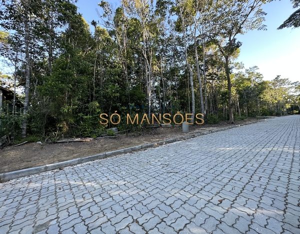 Lote de 1020m² à venda  no condomínio Trancoso Eco Residence - Trancoso/BA.