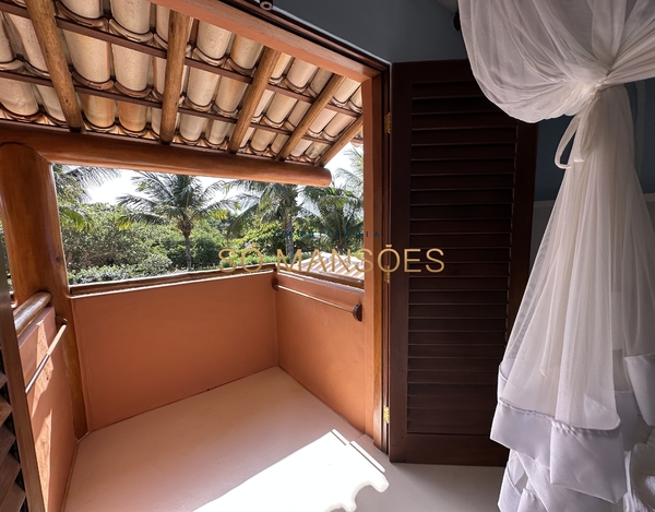 Casa de 174m² à venda no condomínio Outeiro das Brisas.