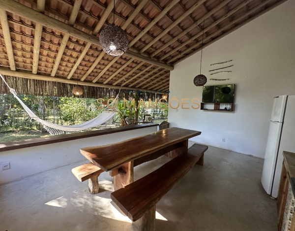 Pousada com 8 suítes à venda na Estrada dos Macacos - Trancoso/BA. 