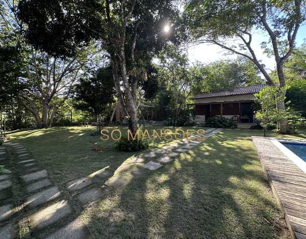 Pousada com 8 suítes à venda na Estrada dos Macacos - Trancoso/BA. 