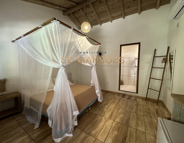 Pousada com 8 suítes à venda na Estrada dos Macacos - Trancoso/BA. 