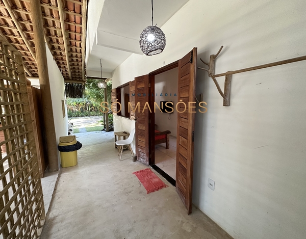 Pousada com 8 suítes à venda na Estrada dos Macacos - Trancoso/BA. 