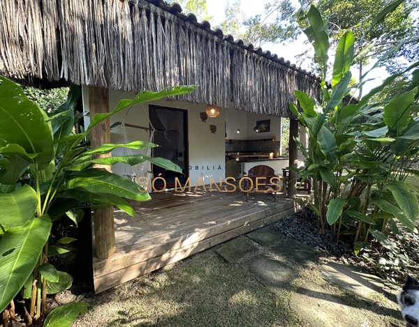 Pousada com 8 suítes à venda na Estrada dos Macacos - Trancoso/BA. 