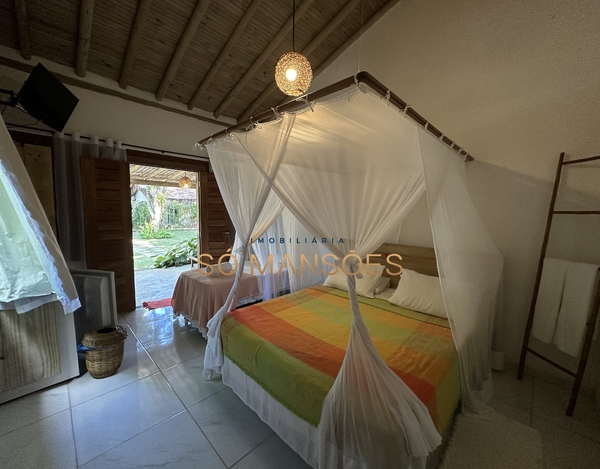 Pousada com 8 suítes à venda na Estrada dos Macacos - Trancoso/BA. 