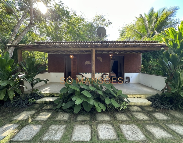 Pousada com 8 suítes à venda na Estrada dos Macacos - Trancoso/BA. 