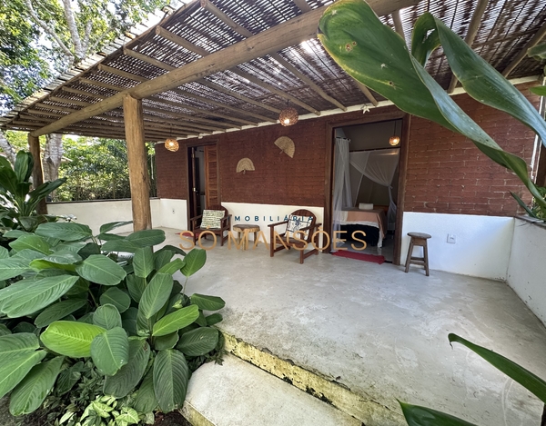 Pousada com 8 suítes à venda na Estrada dos Macacos - Trancoso/BA. 